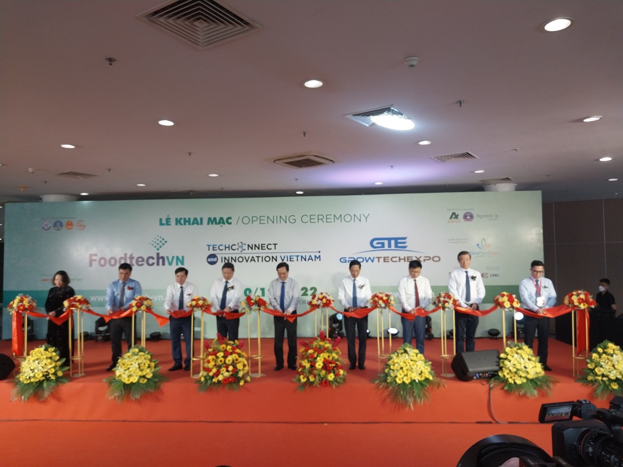 Lễ Khai mạc sự kiện Kết nối công nghệ và đổi mới sáng tạo Việt Nam tại TP.HCM